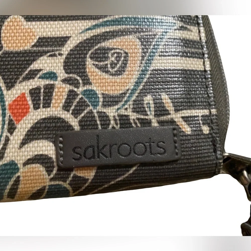 Sakroots Artist Zip Around Closure Wallet  Brown Muliticolor